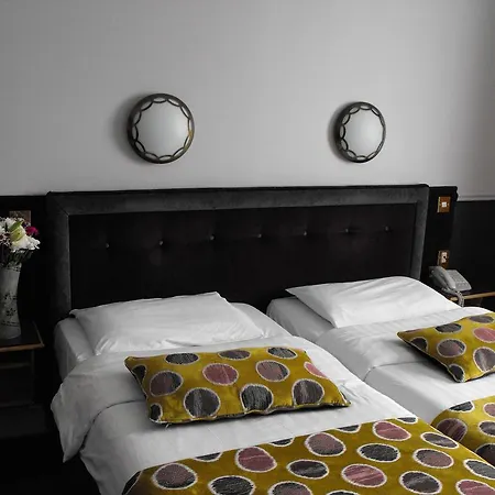 The Glen Guest house 2*