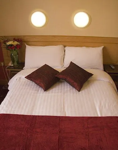 Gæstehus The Glen 2*