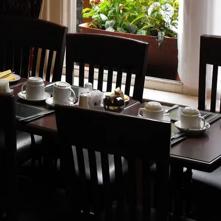 The Glen 2* دبلن